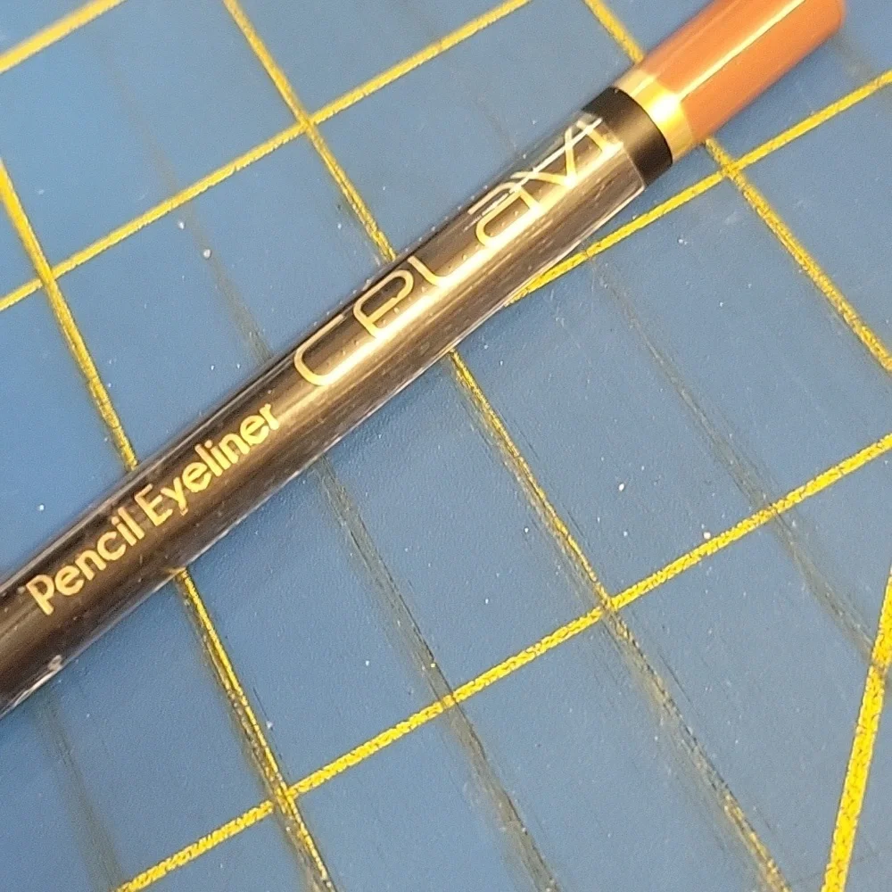 Celavi Pencil Eyeliner 0.05oz New Sealed - Khaki